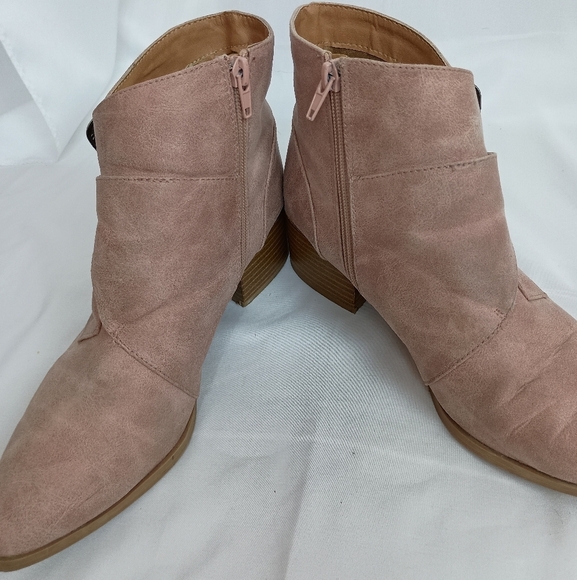 QUPID Western Pink Barbiecore Butterly Soft Pastel Suede Ankle Boots-(#118)‎ - Picture 6 of 7